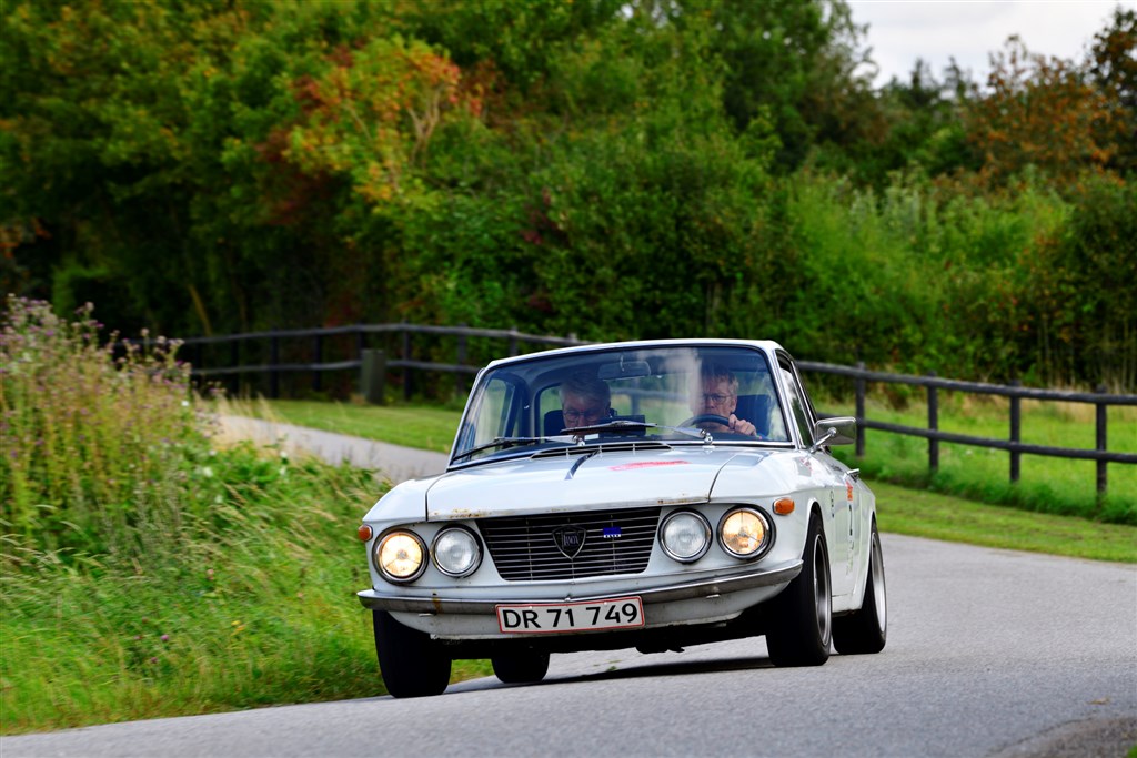 Totalvindere af Oresund Rally 2024: Kenneth Kruse Simonsen, Charlottenlund, og Otto Kristensen, Tune, Lancia Fulvia, 1968.
(Foto: Intercom)